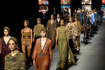 Paris Fashion Week : LinkedIn se positionne pour diffuser les défilés des marques de luxe en live