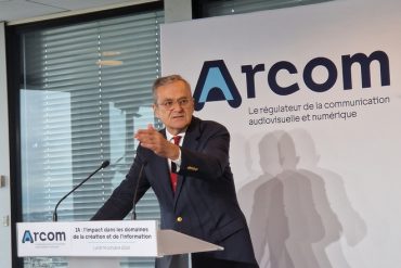 L’Arcom attentif à l’impact de l’IA sur l’audiovisuel et la communication numérique