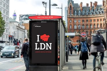 JCDecaux double ses écrans urbains digitaux à Londres